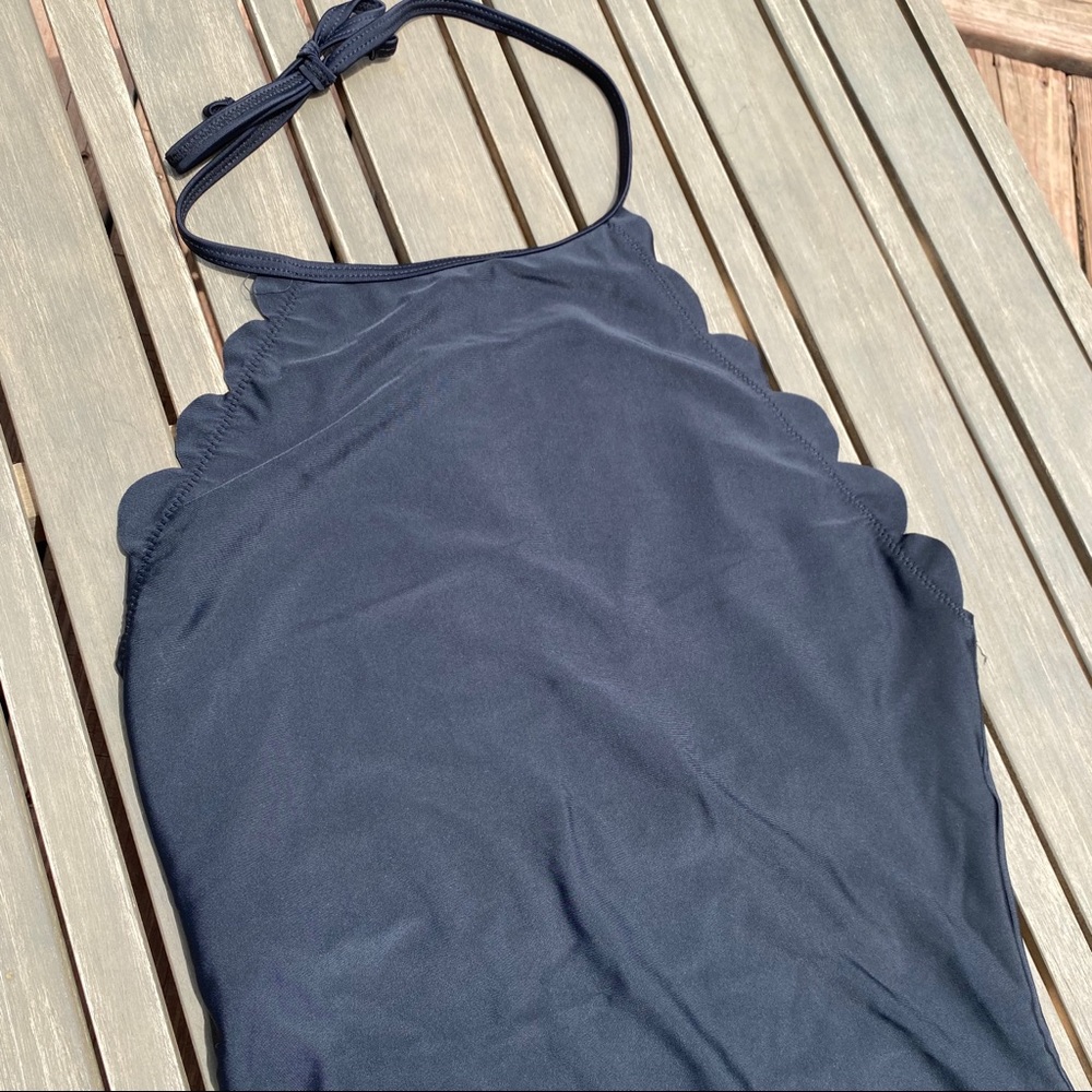 NWOT Halter Neck Scallop Trim One Piece Swimsuit - Picture 4 of 8